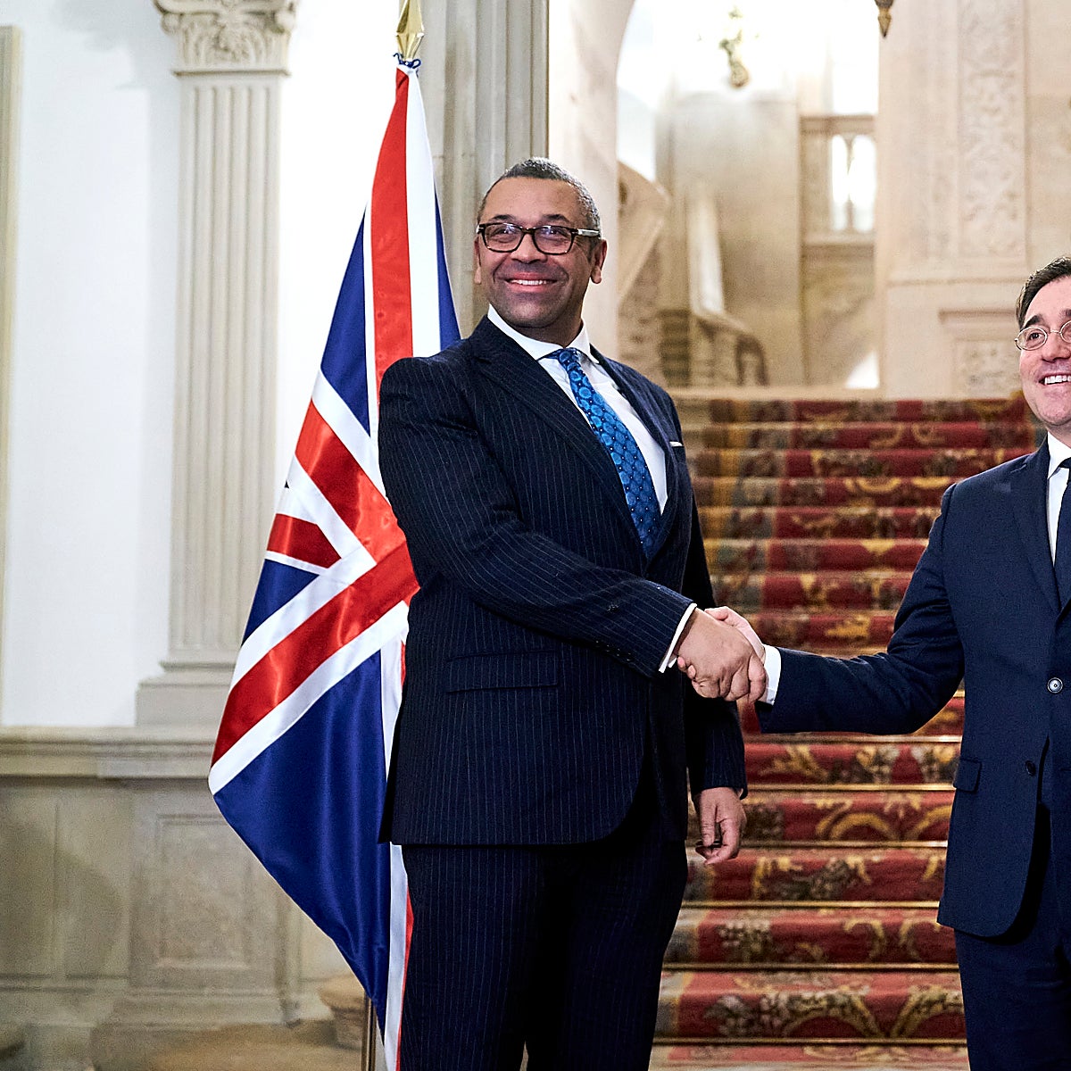 Albares insiste en que España no puede estar «eternamente en una situación de negociación» sobre Gibraltar