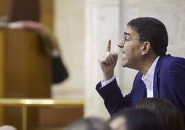 El PSOE obvia a los jueces y culpa al consejero Antonio Sanz de «enviar a Griñán, que es inocente, a la cárcel»