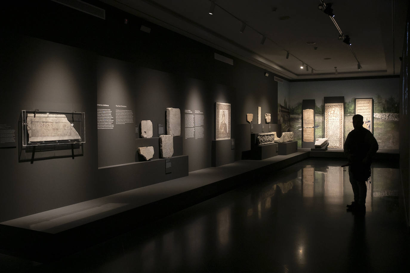 Exposición &#039;Cambio de era&#039; en Córdoba| La muestra en la sala Vimcorsa, en imágenes