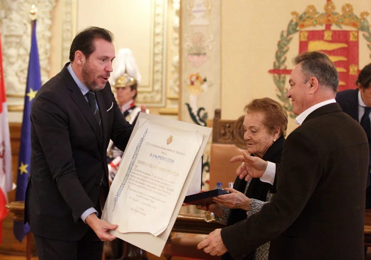 Valladolid reconoce con su Medalla de Oro a título póstumo al «insigne escritor y periodista» José Jiménez Lozano