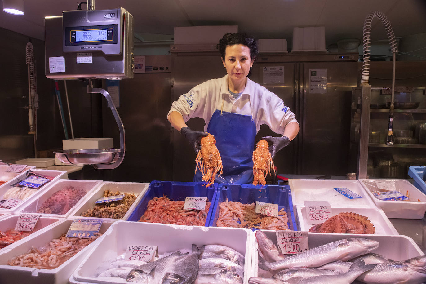 Las compras para la cena de Nochebuena en Córdoba, en imágenes