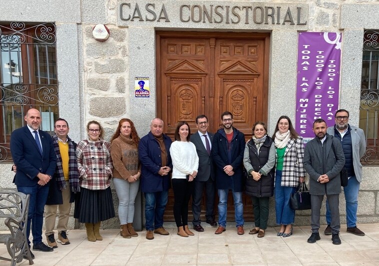 Junta y Ayuntamiento de Sonseca repasan las actuaciones realizadas esta legislatura en el municipio