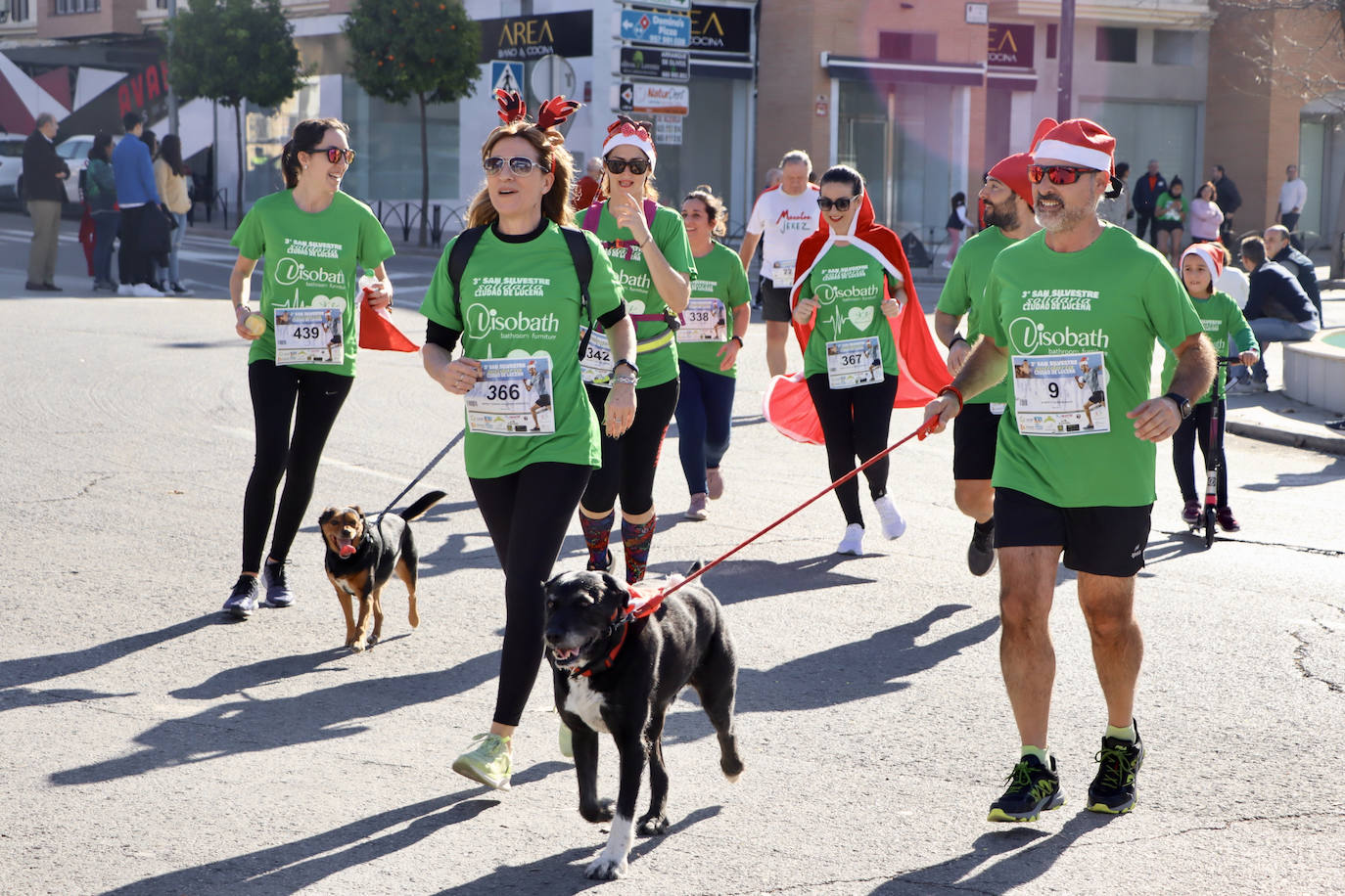 El ambientazo en la San Silvestre de Lucena, en imágenes