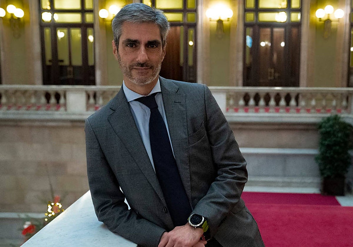 De Oro, en una imagen en el Palamento catalán