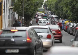 Los municipios de Andalucía que restringirán el acceso de vehículos en períodos de alta contaminación este año