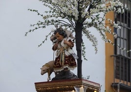 La emotiva procesión del Pastorcillo Divino en Córdoba, en imágenes