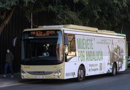 La Junta aplicará un nuevo descuento del 50% en el precio de metros, tranvías y autobuses