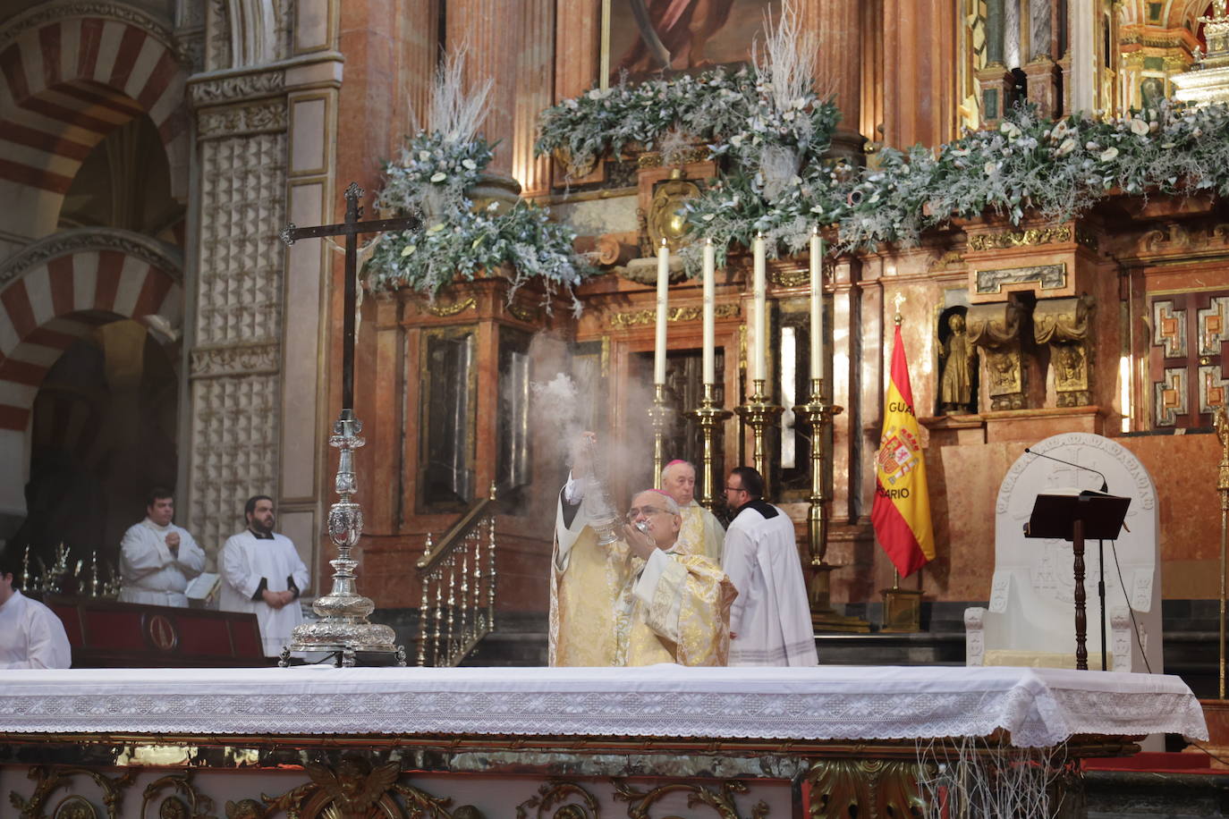 En imágenes, la misa de la solemnidad de Santa María en la Catedral de Córdoba