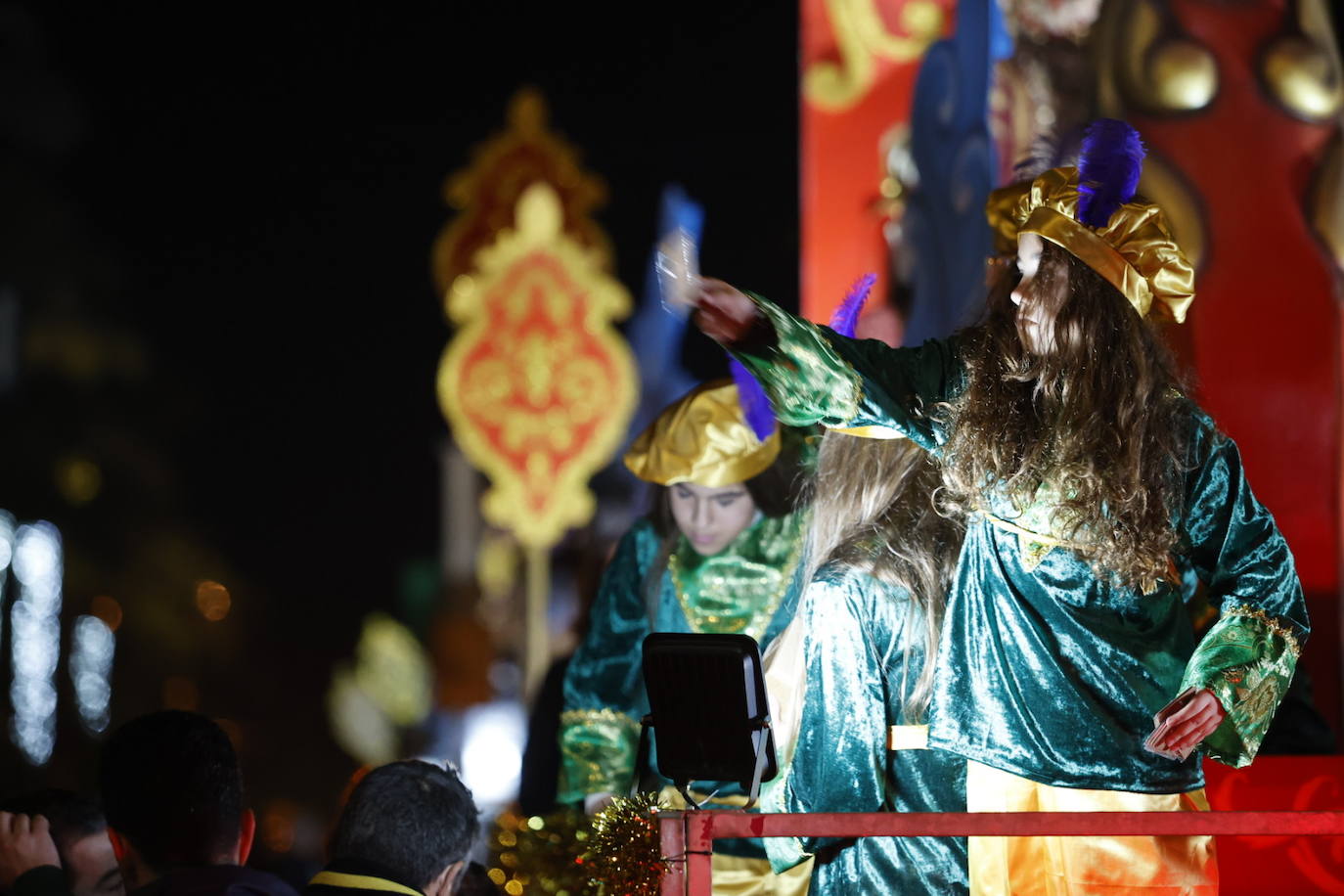 El apoteósico paso de la Cabalgata de los Reyes Magos por el Centro de Córdoba, en imágenes