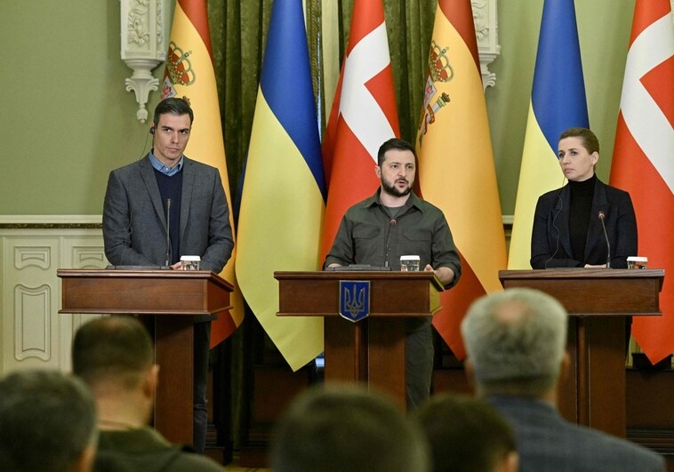 Sánchez asegura a Zelenski que España continuará apoyando a Ucrania