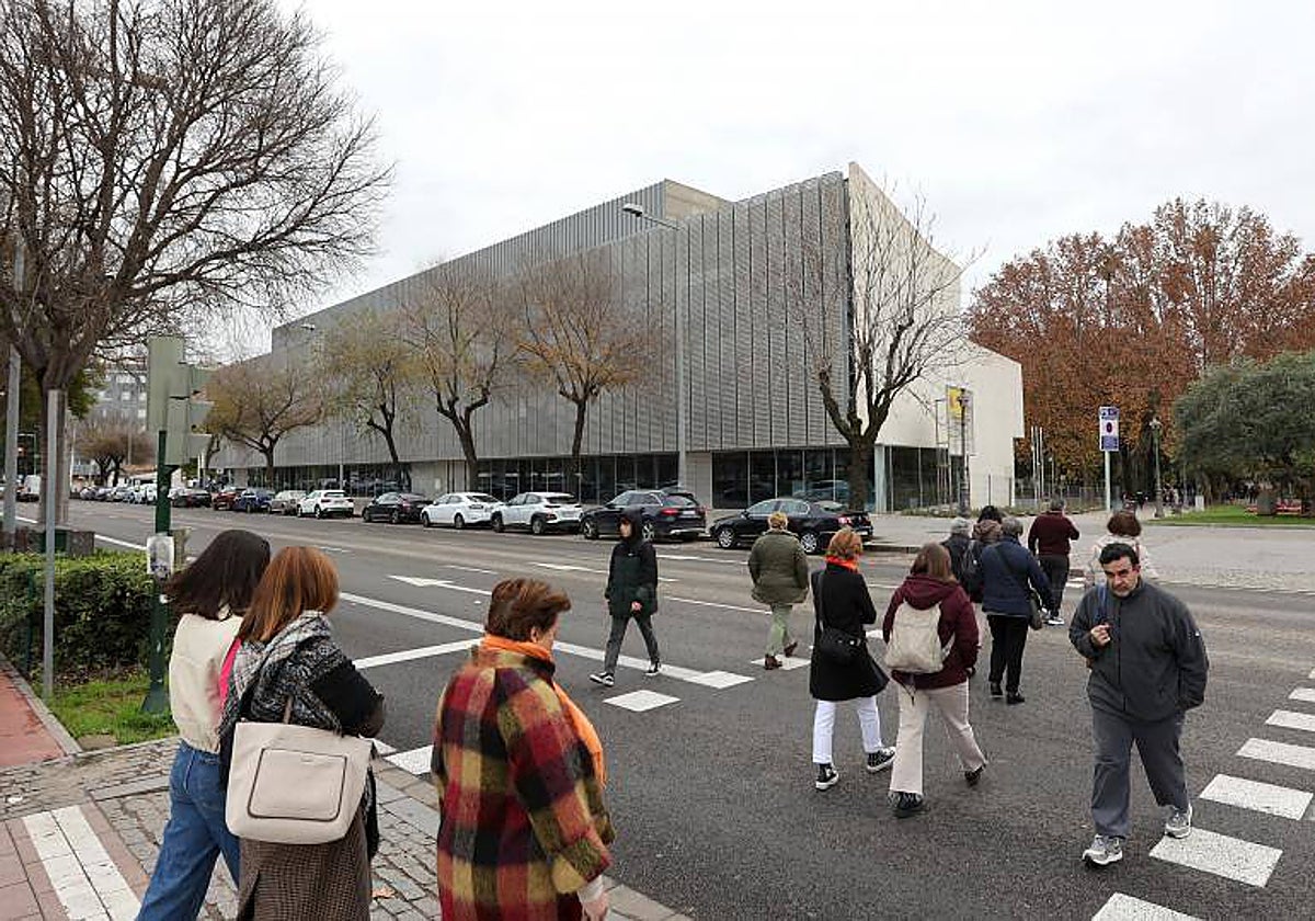 El edificio de la nueva Biblioteca del Estado esta semana