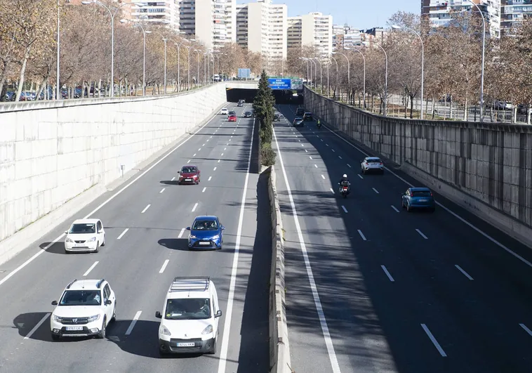 Almeida tapizará los muros de la M-30 de Madrid con jardines verticales