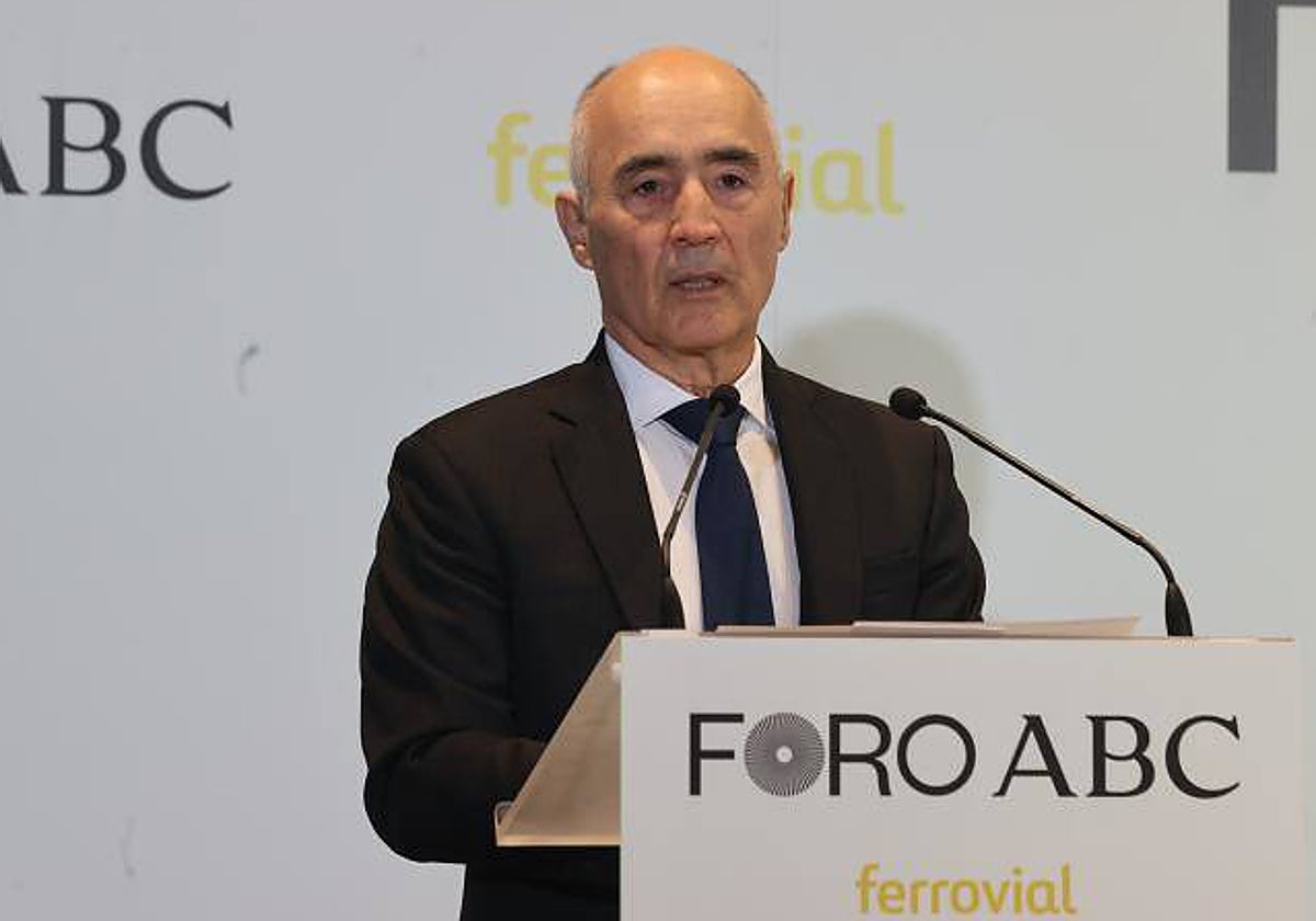 El presidente de Ferrovial, Rafael del Pino, durante su intervención en el Foro ABC