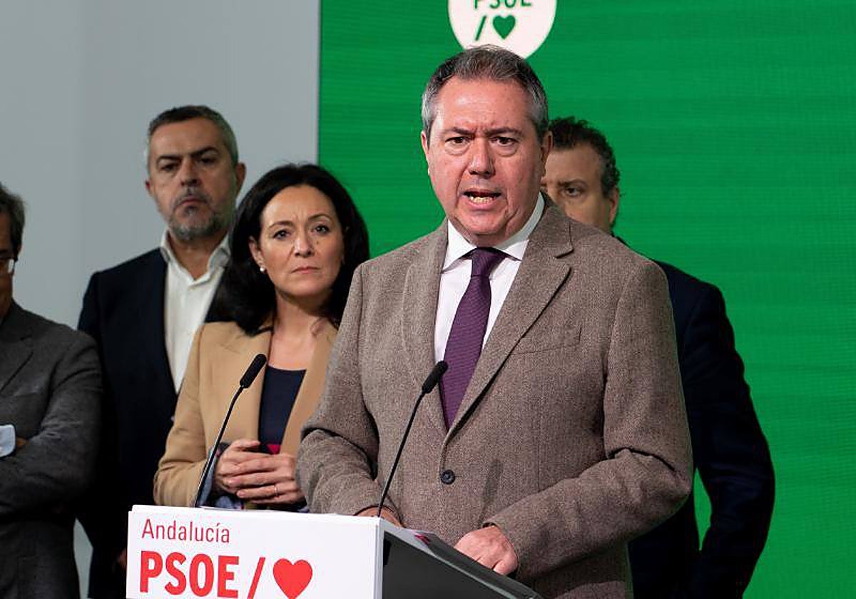 Juan Espadas en una rueda de prensa este miércoles en la sede del PSOE andaluz