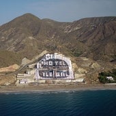 Las claves de la sentencia del Supremo que frena el derribo del hotel El Algarrobico en Almería