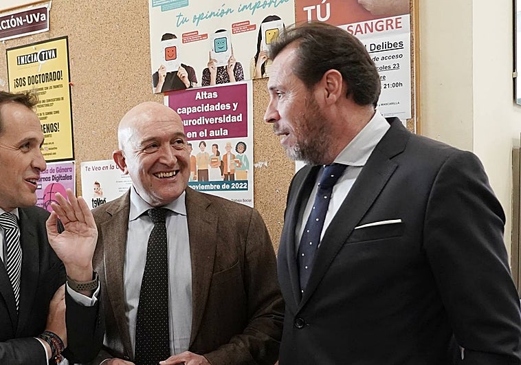 Puente destaca su «afecto» por Carnero y le desea «lo mejor»