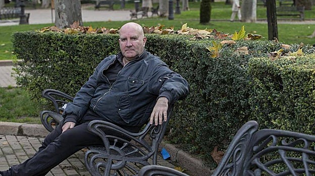 Gómez Losada posa para la entrevista con ABC