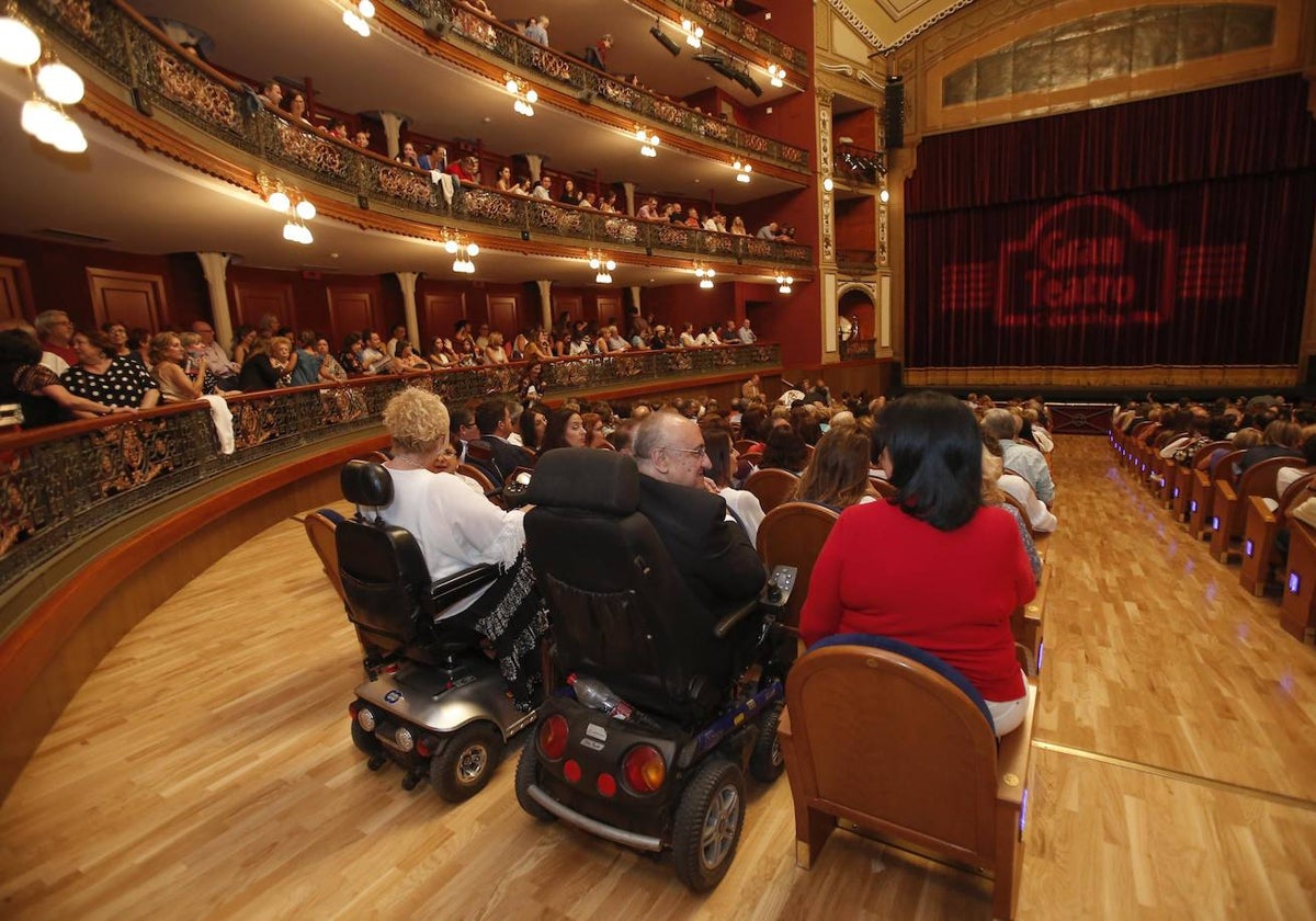 Patio de butacas actual del Gran Teatro tras su última reforma de accesibilidad