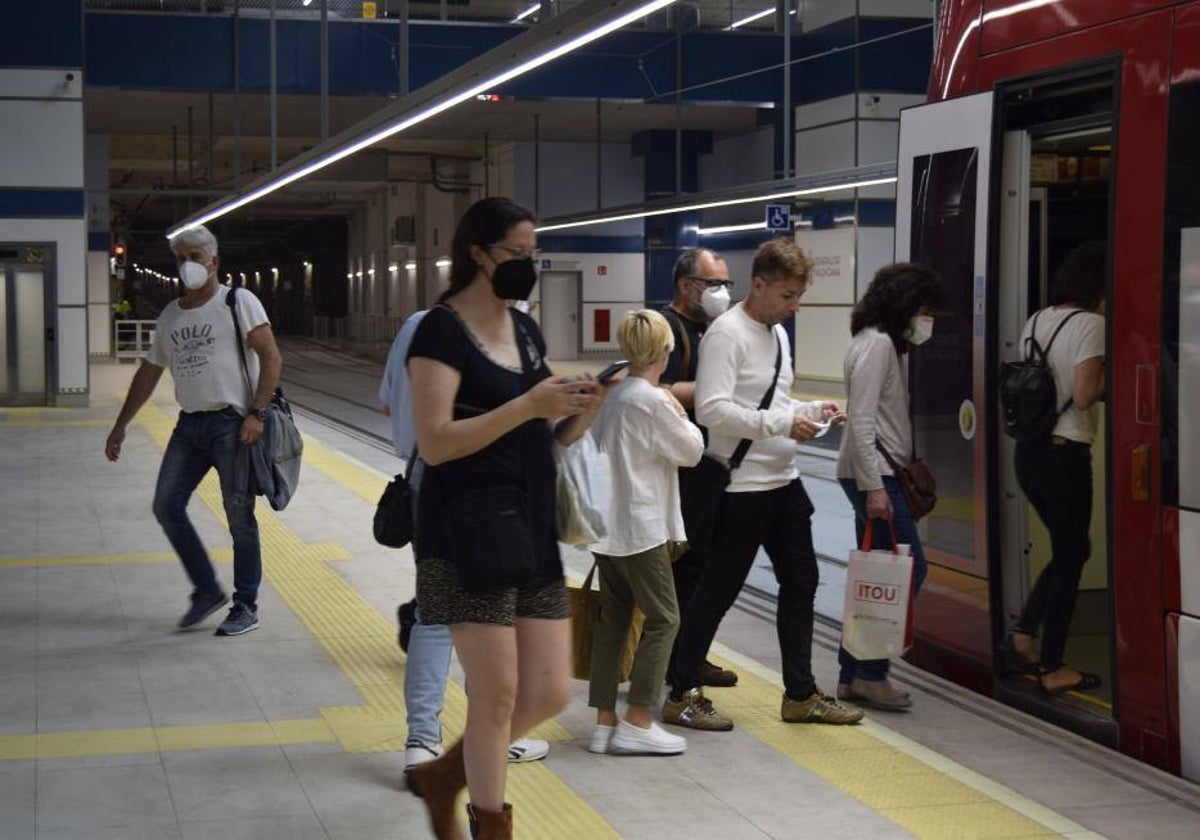 La Comunidad Valenciana aplicará desde el 1 de febrero la rebaja del 50% en el transporte público