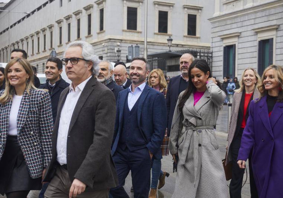 Begoña Villacís, con otros compañeros de Ciudadanos