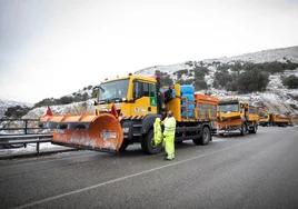 La nieve deja varias carreteras cortadas en Granada y avisos naranjas por toda la provincia