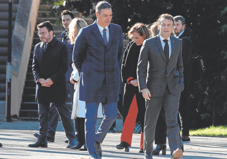 Aragonès plantó a Sánchez y Macron tras recibir 4.750 millones extra de Moncloa