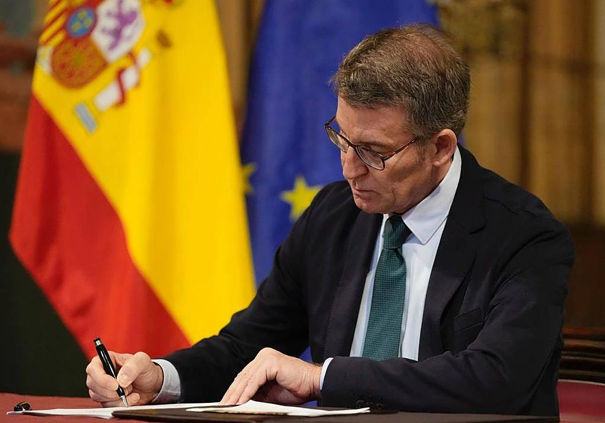 El presidente del PP, Alberto Núñez Feijóo, este lunes en Cádiz