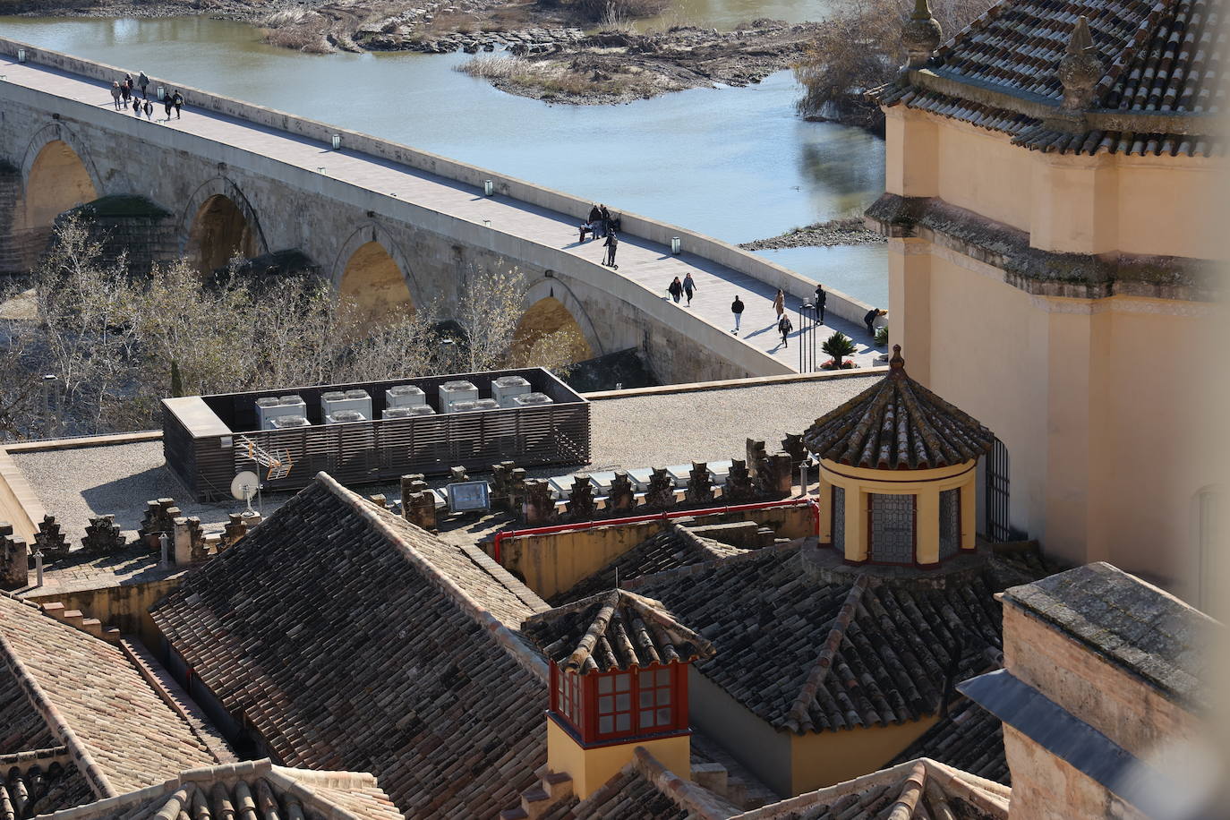 Las cubiertas de la Mezquita-Catedral de Córdoba, el otro &#039;tesoro&#039; de un bien Patrimonio de la Humanidad, en imágenes