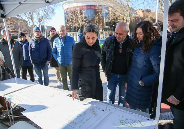 El Ayuntamiento y La Ronda informan de los proyectos más inminentes del barrio de Buenavista