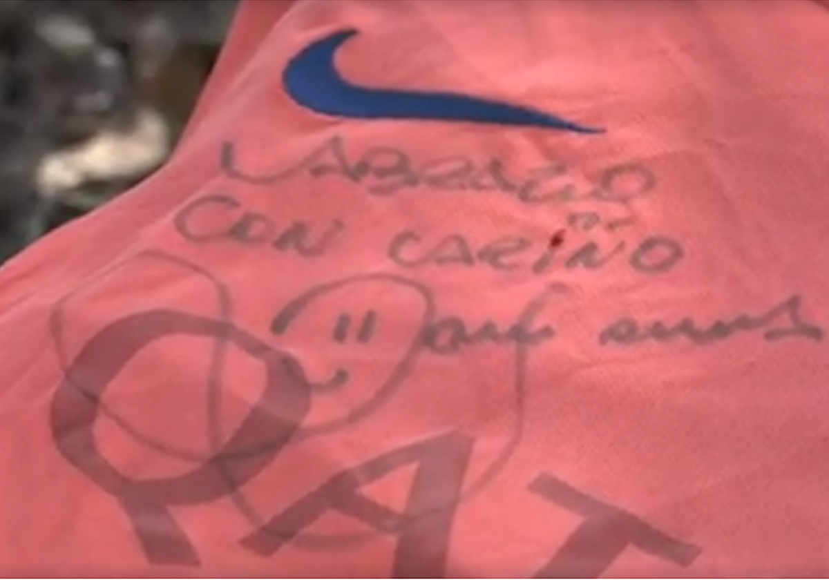 Supuesto autógrafo de Dani Alves