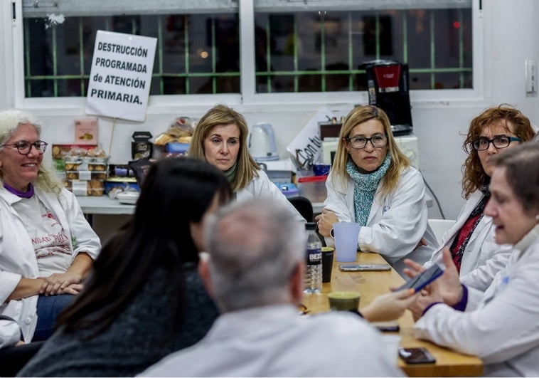 Madrid aplicará 10 minutos por paciente y el límite de 34 pacientes por médico desde el lunes en 22 centros de salud