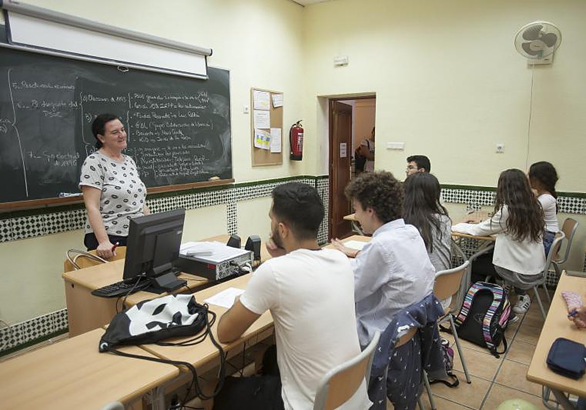 Alumnos en clase en un instituto de ESO en Córdoba