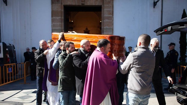Algeciras despide al sacristán asesinado: «A los cristianos nos han enseñado a perdonar»