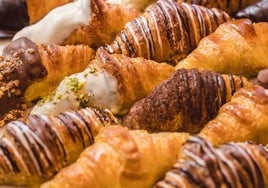 El Día Mundial del Croissant llega con regalo: Manolo Bakes invita a 10.000 Manolitos
