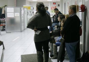 Enero se cierra en Córdoba con 1.845 parados más en los servicios, la industria y la agricultura