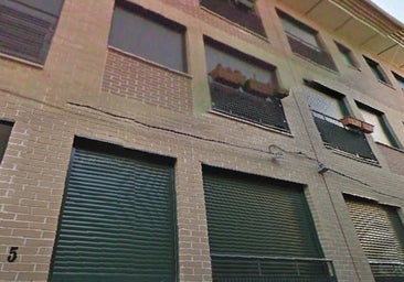 Hospitalizados dos veinteañeros tras caer desde una segunda planta cuando la Guardia Civil iba a detenerlos en Casarrubios