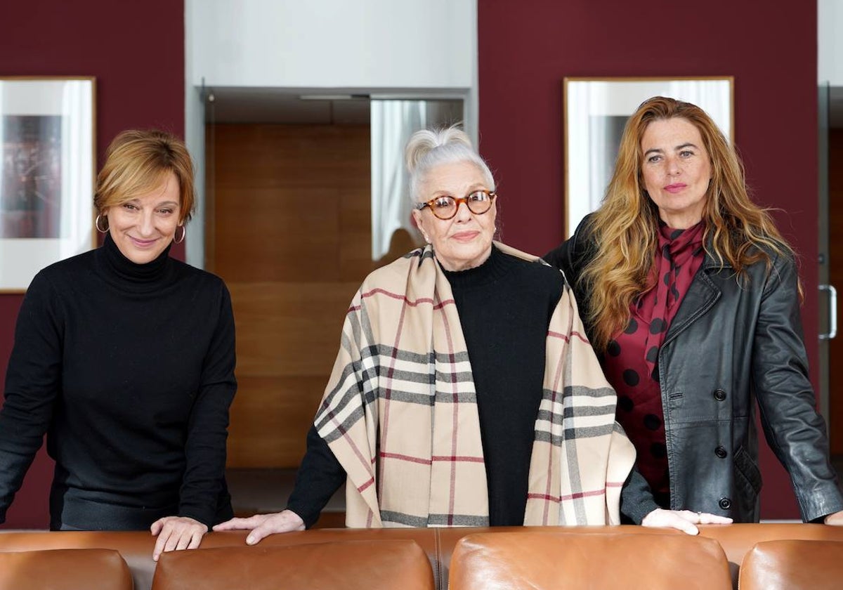 Ana Labordeta, Lola Herrera y Lola Baldrich, este viernes en el Teatro Calderón de Valladolid, donde han presentado el montaje