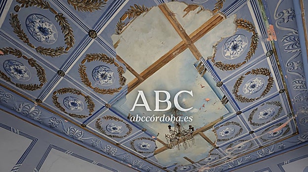 Habitación con un trampantojo que simula un agujero en el techo