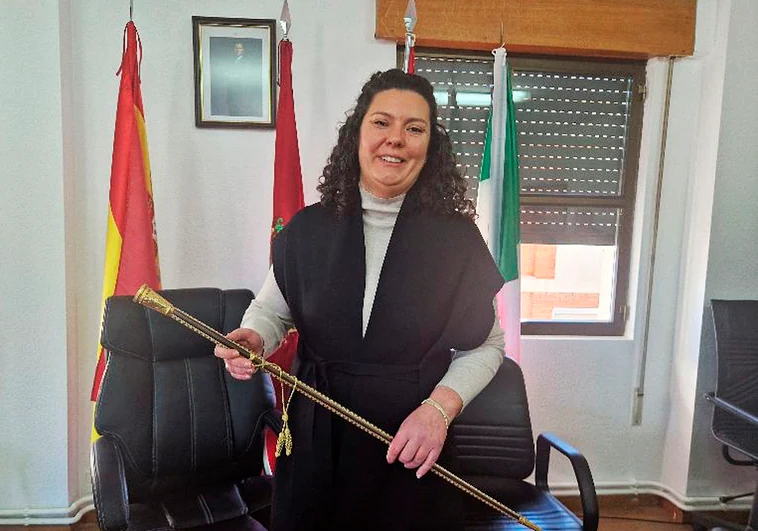 Irene González, primera alcaldesa de la historia de Cacabelos (León)