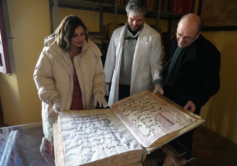 2.000 volúmenes de la catedral de Cuenca de los siglos XVII al XX se suman al catálogo patrimonial bibliográfico de la Junta