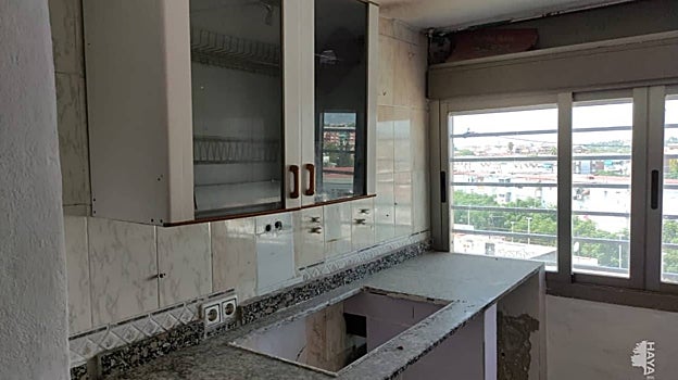 Cocina del piso en venta en la calle Montoro por 25.000 euros