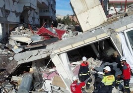Los Bomberos de Córdoba desplazados a la catástrofe comienzan a trabajar sobre el terreno
