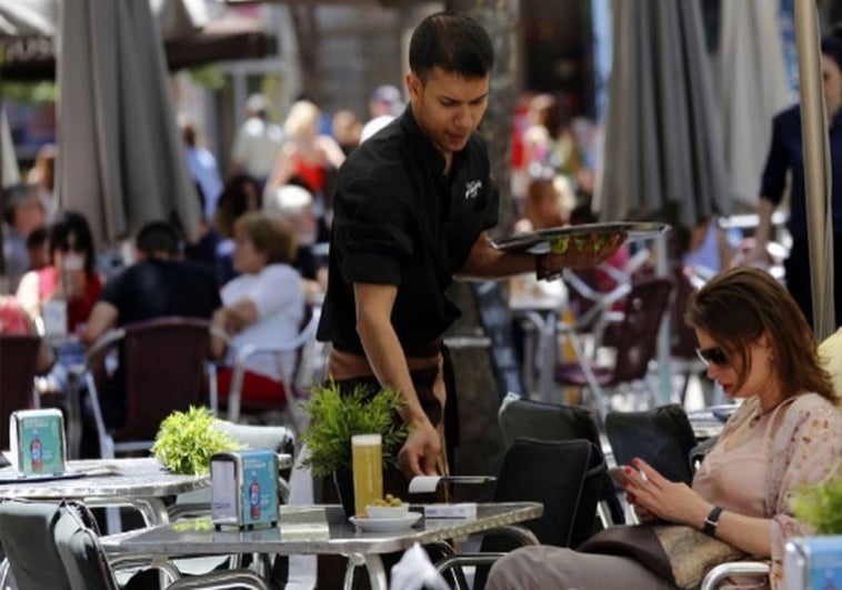 Firman el convenio de hostelería, que afecta a  5.000 trabajadores y tendrá un aumento del 7,5%