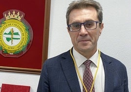 Jorge Fernández : «Formamos graduados en Medicina que luego no nos son útiles en Andalucía»