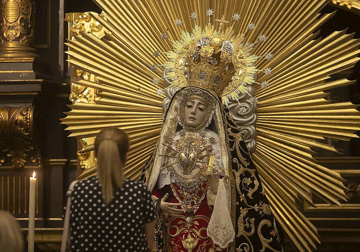Nuestra Señora de los Dolores, en el besamanos de 2019