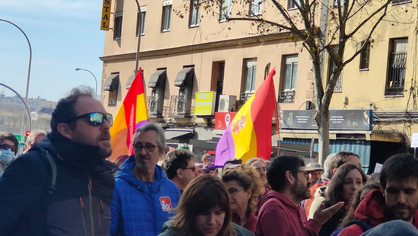 Algunos manifestantes han exhibido banderas republicanas esta mañana