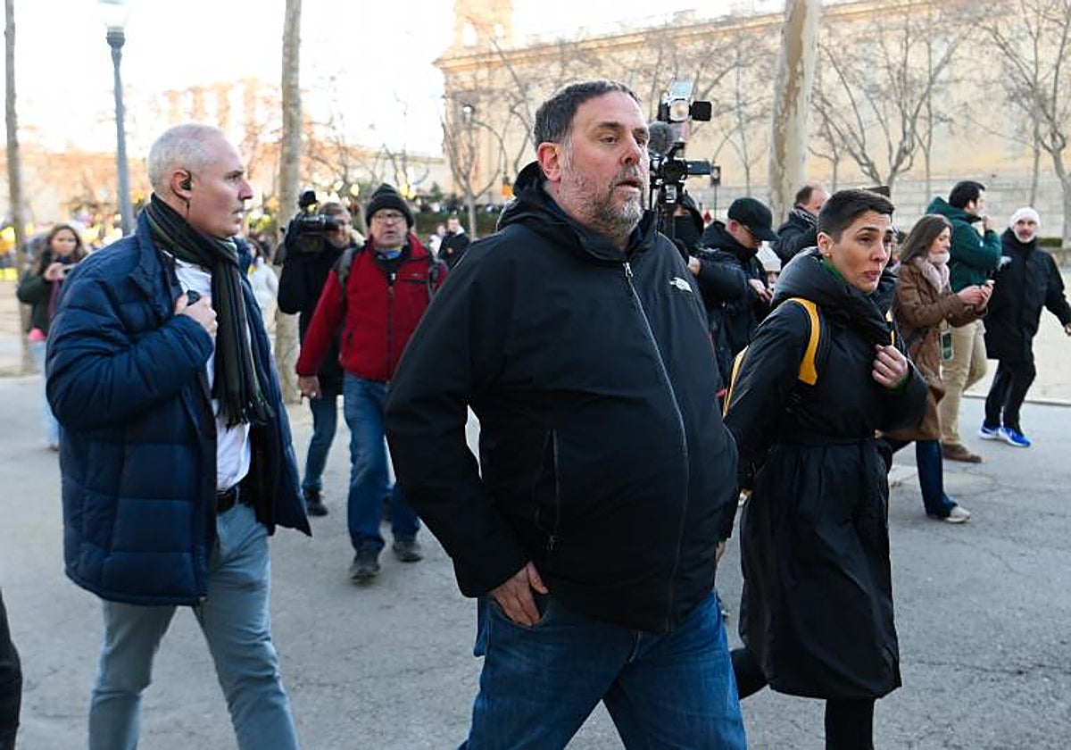 Oriol Junqueras, el 19 de enero, llegando a la concentración contra la cumbre hispano-francesa de Barcelona