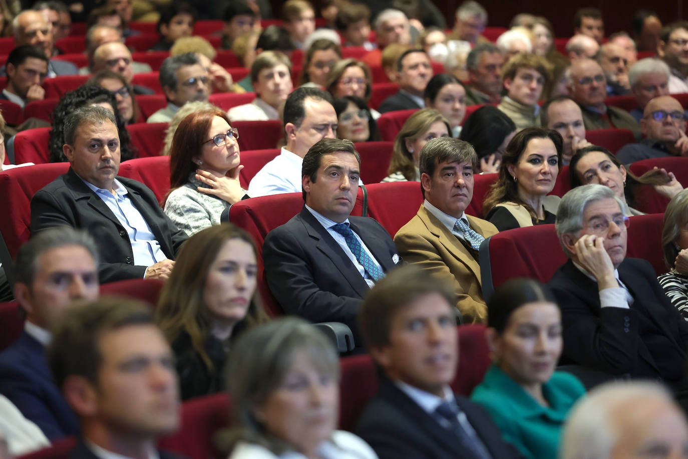 El emotivo homenaje a El Cordobés, en imágenes