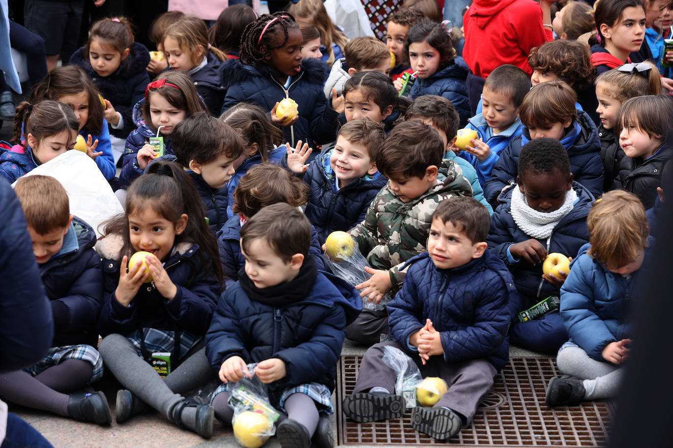 La marcha escolar por el Día del Niño con Cáncer en Córdoba, en imágenes