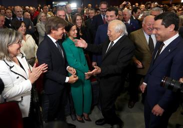 Los famosos se vuelcan con la reconciliación de El Cordobés y Manuel Díaz con mensajes de cariño y emoción